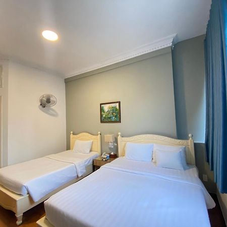 A25 Hotel - 35 Mac Thi Buoi Ho Chi Minh City Exterior photo